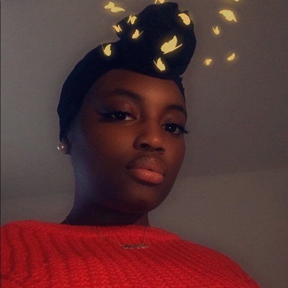 Meet your Posher, Amber - Picture 1 of 1